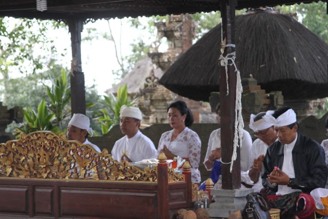 Dalam Rangka Dies Natalis XII, ISI  Denpasar Tirta Yatra Ke Pucak Petali