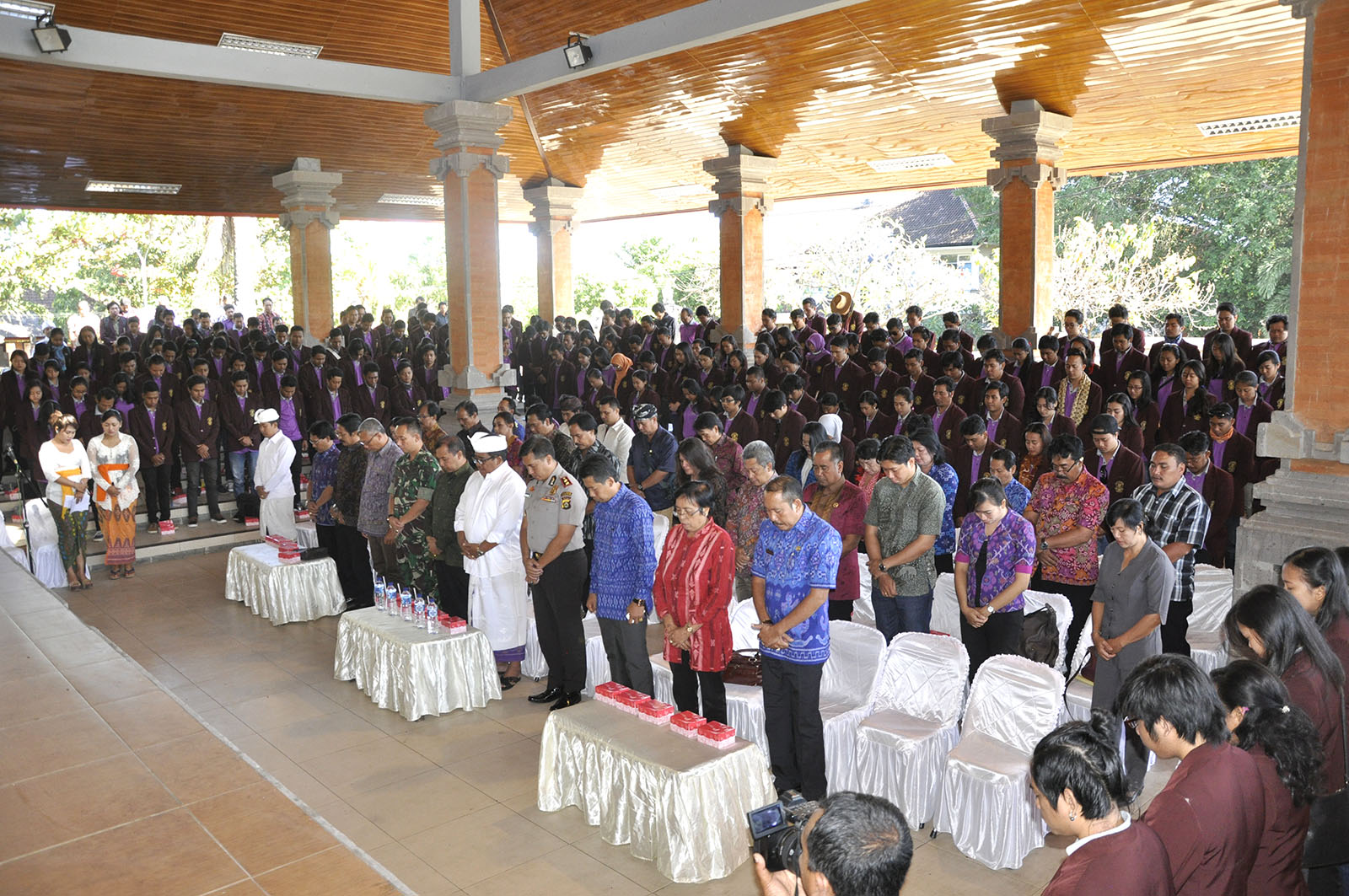 ISI Denpasar Serah Terima 304 Mahasiswa KKN Tahun 2015